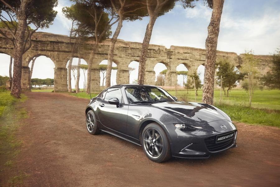  Mazda MX-5 Miata RF (ND) 2016 года  (WW) (фото 18 из 48)